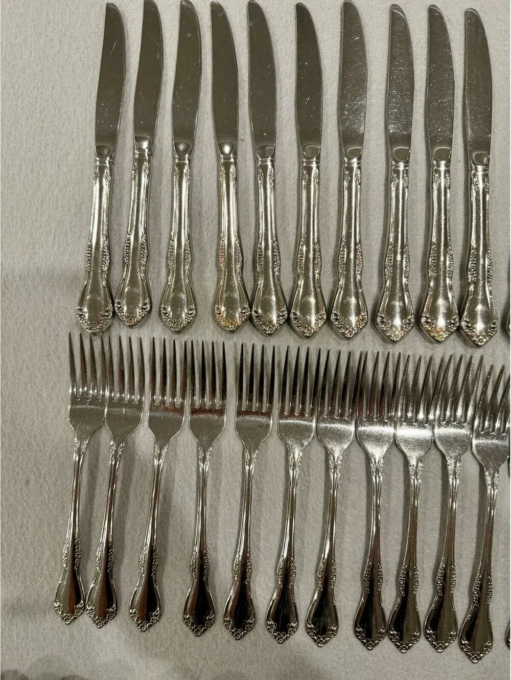 WM Rogers Oneida Ltd Mansfield Amadeus Deluxe Stainless Flatware Set Of 60pcs